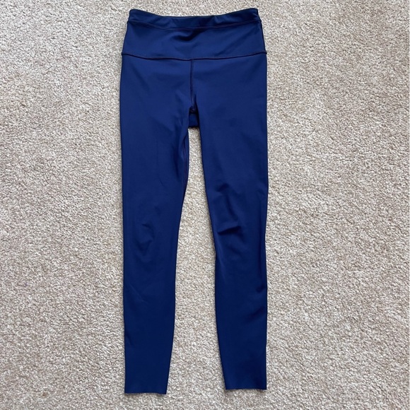 Athleta Pants - Athleta Accelerate 7/8 Tight Blue Leggings Size XS